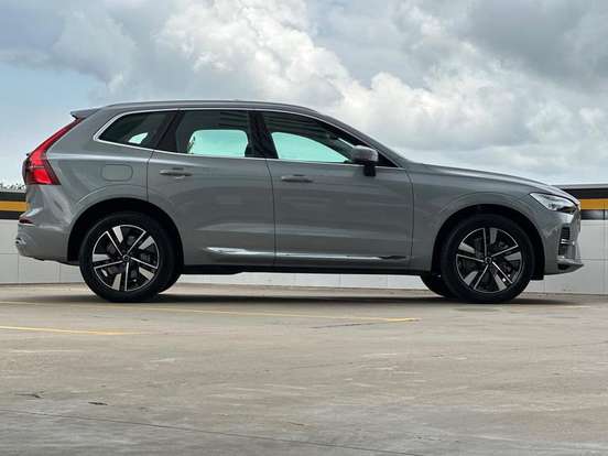 VOLVO-XC60-2.0 T8 PHEV PLUS AWD GEARTRONIC VOLVO-XC60-2025