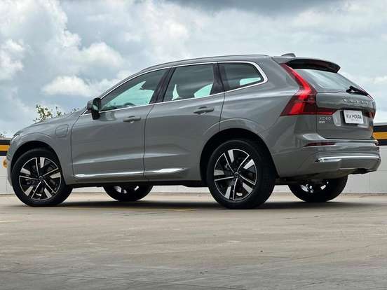 VOLVO-XC60-2.0 T8 PHEV PLUS AWD GEARTRONIC VOLVO-XC60-2025