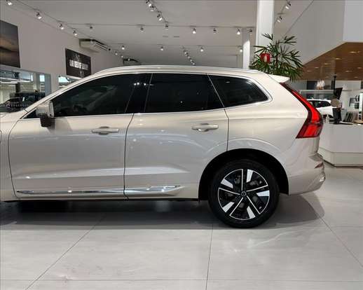 VOLVO-XC60-2.0 T8 PHEV PLUS AWD GEARTRONIC VOLVO-XC60-2025