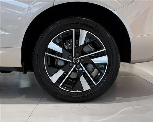 VOLVO-XC60-2.0 T8 PHEV PLUS AWD GEARTRONIC VOLVO-XC60-2025