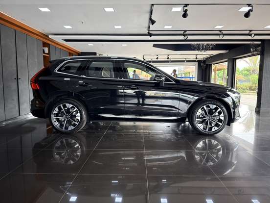 VOLVO-XC60-2.0 T8 PHEV ULTRA AWD GEARTRONIC VOLVO-XC60-2025