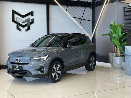 VOLVO-XC60-2022