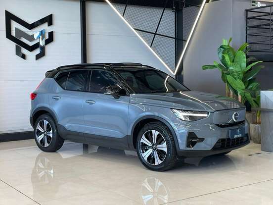 VOLVO-XC60-2022