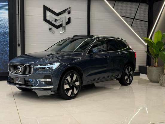 VOLVO-XC60-2023