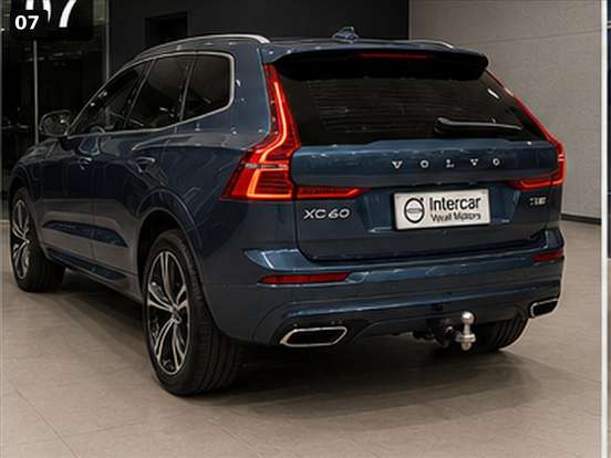 VOLVO-XC60-2023