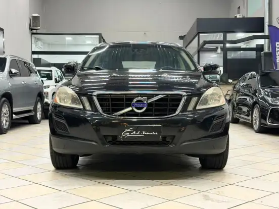 VOLVO-XC60-2010