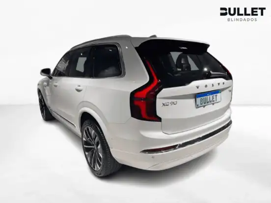 VOLVO-XC90-2025