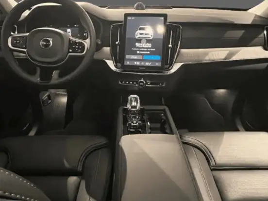 VOLVO-XC90-2025