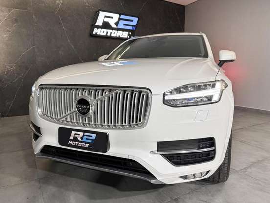 VOLVO-XC90-2018