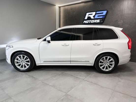 VOLVO-XC90-2018