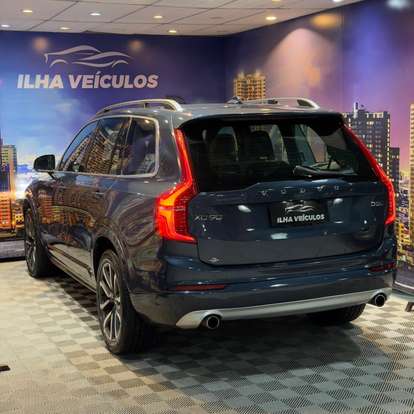 VOLVO-XC90-2018