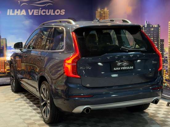 VOLVO-XC90-2.0 D5 DIESEL MOMENTUM AWD GEARTRONIC VOLVO-XC90-2018