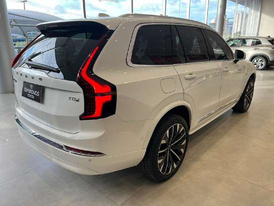 VOLVO-XC90-2025