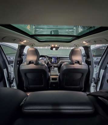 VOLVO-XC60-2.0 T8 HYBRID MOMENTUM AWD GEARTRONIC VOLVO-XC60-2020