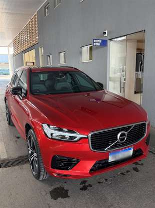 VOLVO-XC60-2019