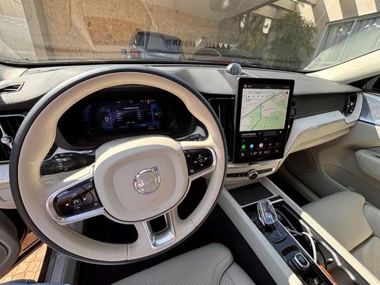 VOLVO-XC60-2.0 T8 PHEV ULTRA DARK AWD GEARTRONIC VOLVO-XC60-2025