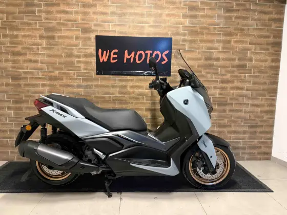 YAMAHA XMAX 300 CONNECTED ABS 