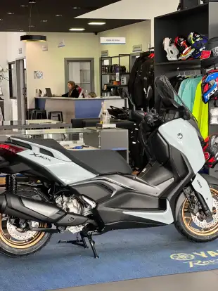 YAMAHA-XMAX 300 CONNECTED ABS YAMAHA-XMAX 300 CONNECTED ABS-2026