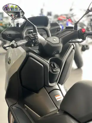 YAMAHA-XMAX 300 CONNECTED ABS YAMAHA-XMAX 300 CONNECTED ABS-2026