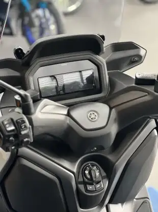 YAMAHA-XMAX 300 CONNECTED ABS-2026