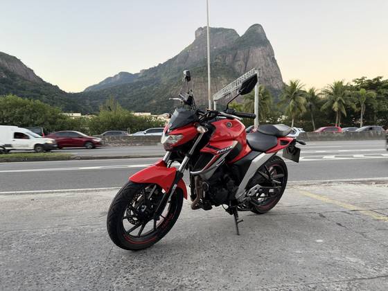 YAMAHA FZ25 FAZER ABS 