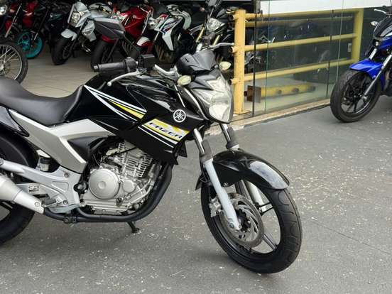 YAMAHA-YS 250 FAZER-2015