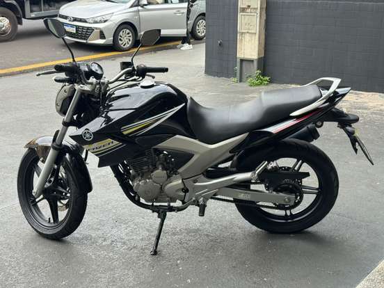 YAMAHA-YS 250 FAZER-2015