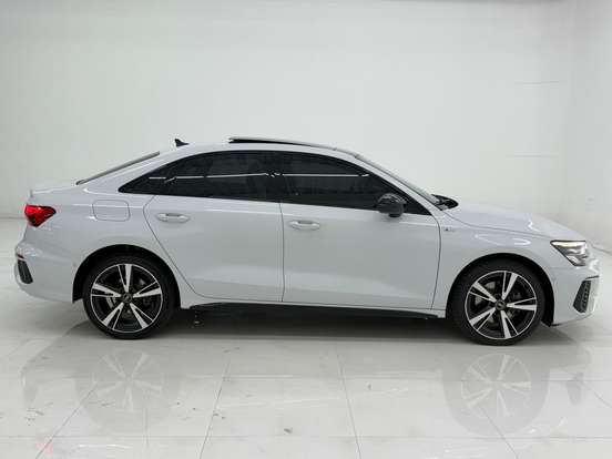 AUDI-A3-2023