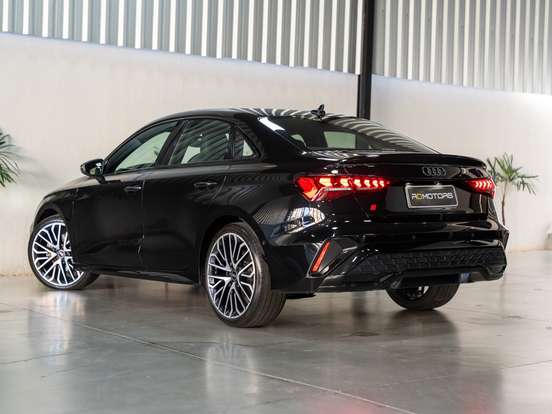 AUDI-A3-2.0 TFSI GASOLINA SEDAN PERFORMANCE BLACK S-TRONIC AUDI-A3-2024