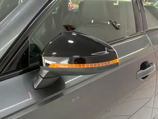 AUDI-A4-2019