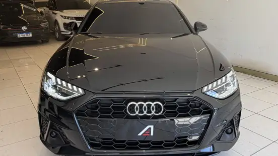 AUDI-A4-2023