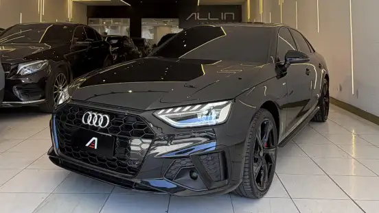 AUDI-A4-2023
