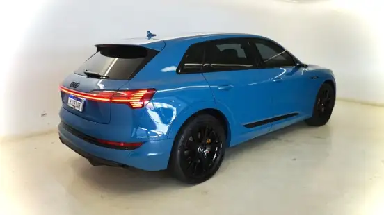 AUDI-E-TRON-2020