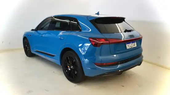 AUDI-E-TRON-2020