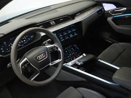 AUDI-E-TRON-ELÉTRICO SPORTBACK PERFORMANCE BLACK QUATTRO AUDI-E-TRON-2020