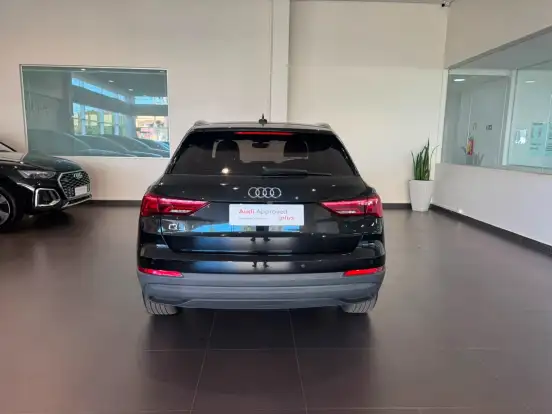 AUDI-Q3-2020