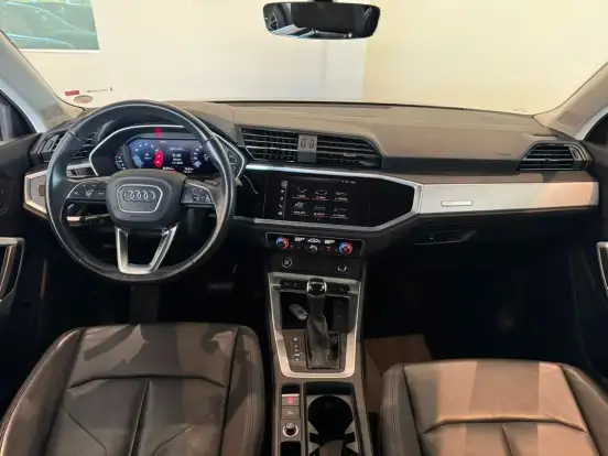 AUDI-Q3-2020
