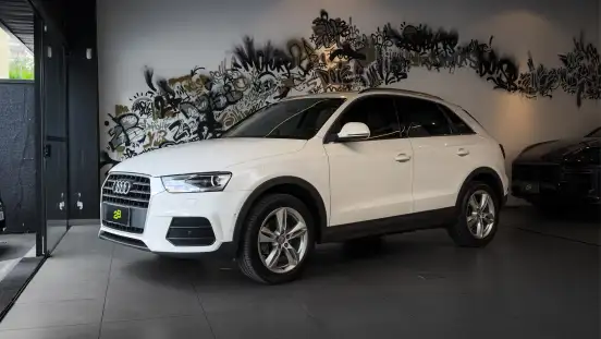 AUDI-Q3-2017