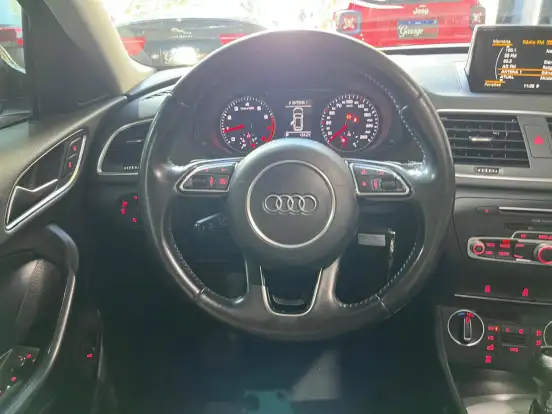 AUDI-Q3-2015
