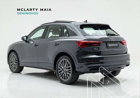 AUDI-Q3-2021