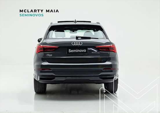 AUDI-Q3-2021