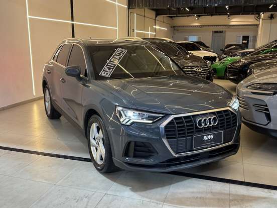 AUDI-Q3-2021