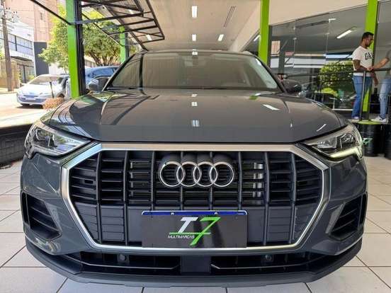 AUDI-Q3-2021