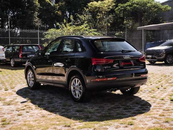 AUDI-Q3-2016