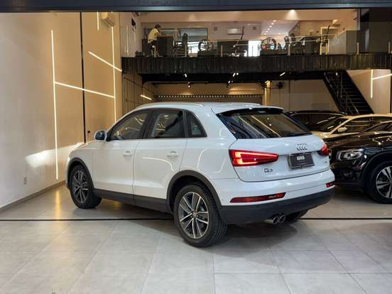 AUDI-Q3-1.4 TFSI AMBIENTE FLEX 4P S TRONIC AUDI-Q3-2018