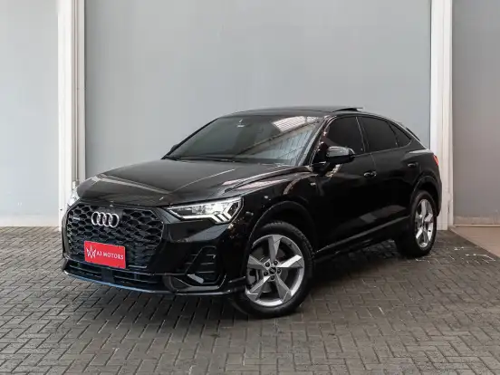 AUDI-Q3-2022