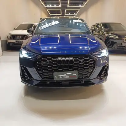 AUDI-Q3-2022