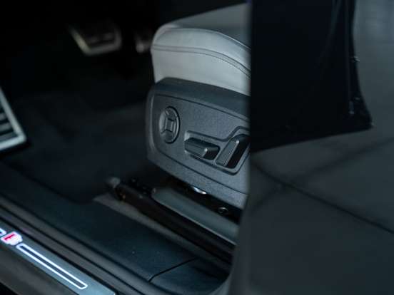 AUDI-Q3-2.0 40 TFSI GASOLINA PERFORMANCE BLACK PLUS QUATTRO TIPTRONIC AUDI-Q3-2024