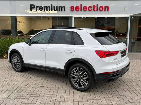 AUDI-Q3-2.0 40 TFSI GASOLINA PERFORMANCE BLACK QUATTRO TIPTRONIC AUDI-Q3-2023