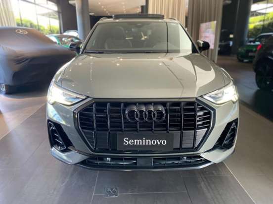 AUDI-Q3-2023